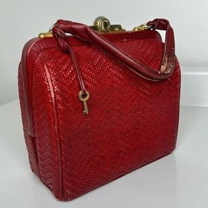 Roberta di Camerino ♦️ Vintage Red Woven Leather Handbag Framed Clutch Bag